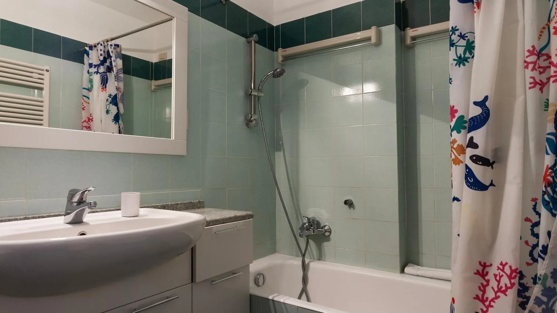 Youhosty - Loreto 1 Bedroom Apartment Milan